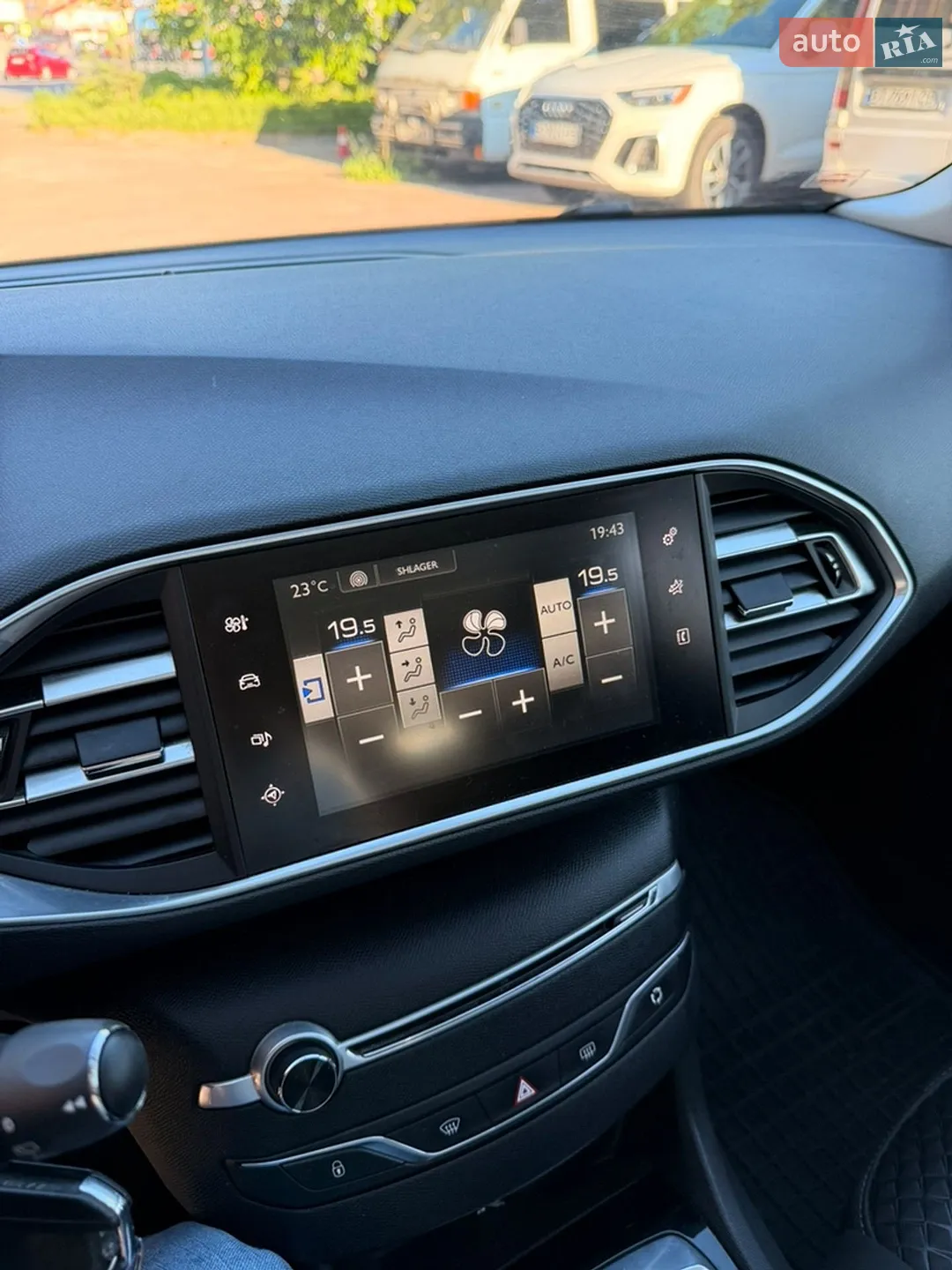 2015 Peugeot 308 - мініатюра 8