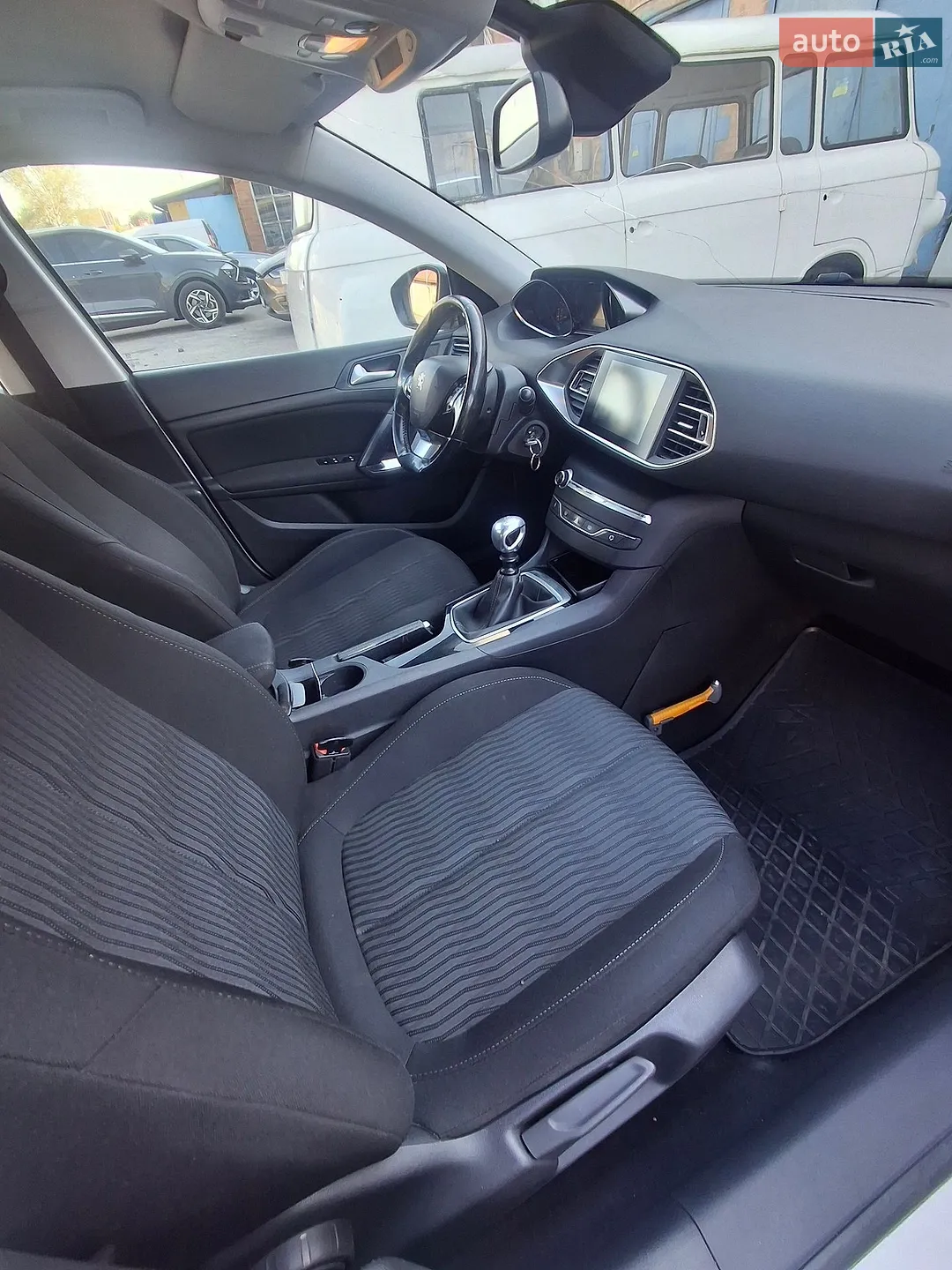2015 Peugeot 308 - мініатюра 9