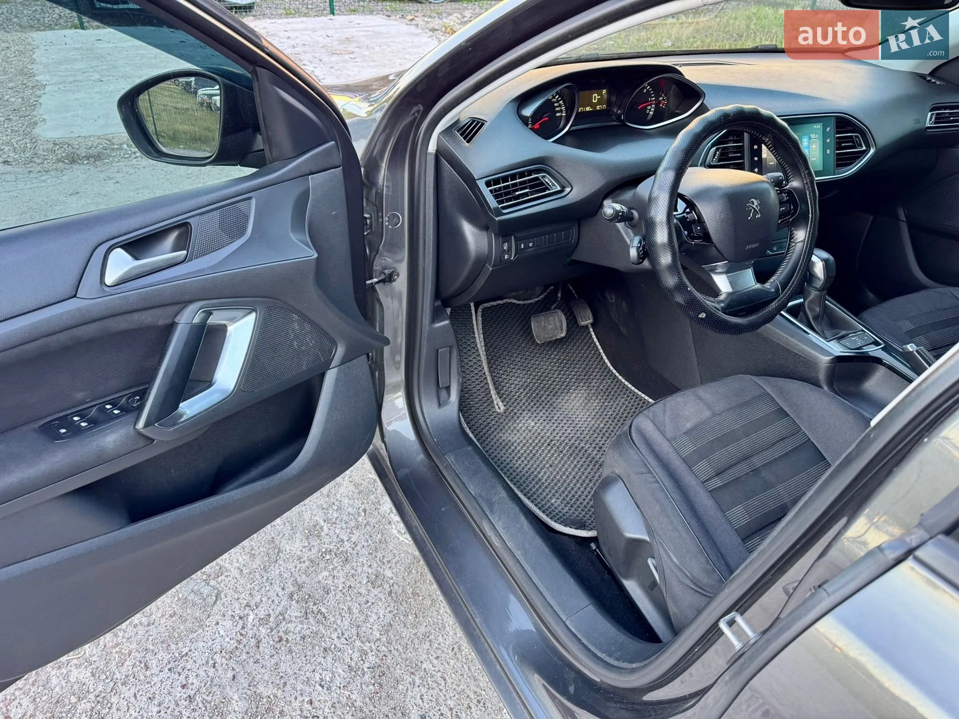 2016 Peugeot 308 - мініатюра 8