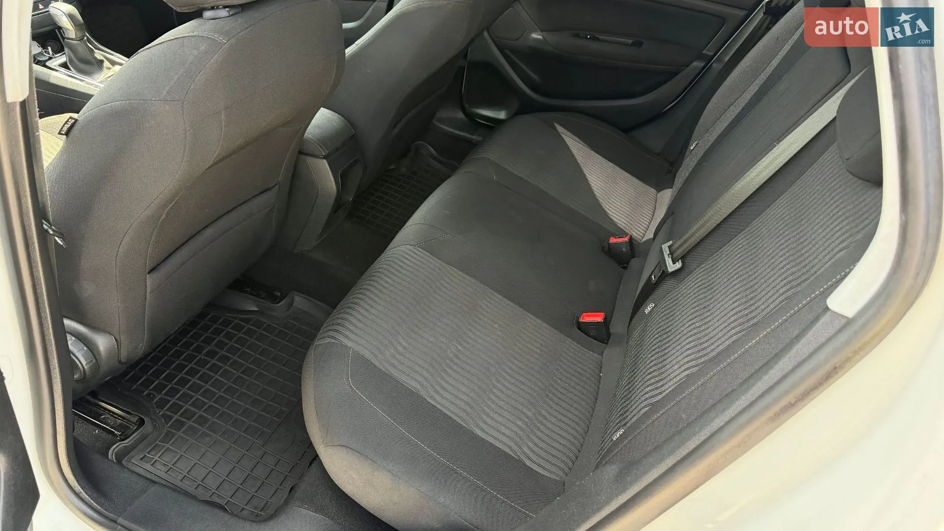 2015 Peugeot 308 - мініатюра 7