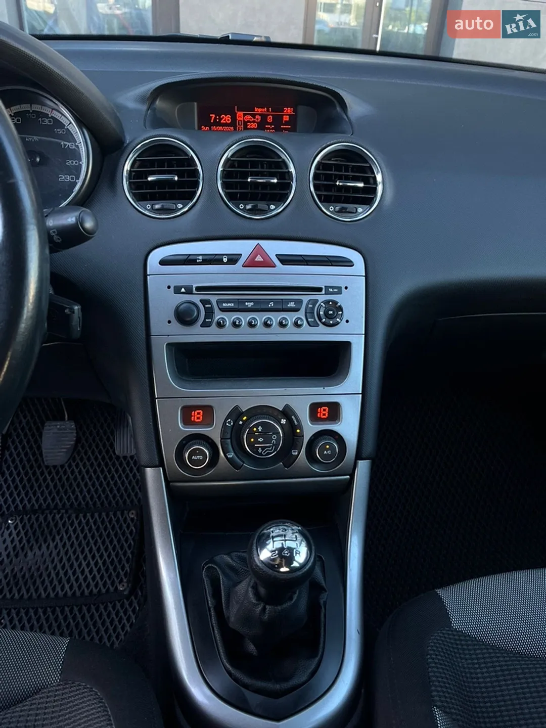 2011 Peugeot 308 - мініатюра 15
