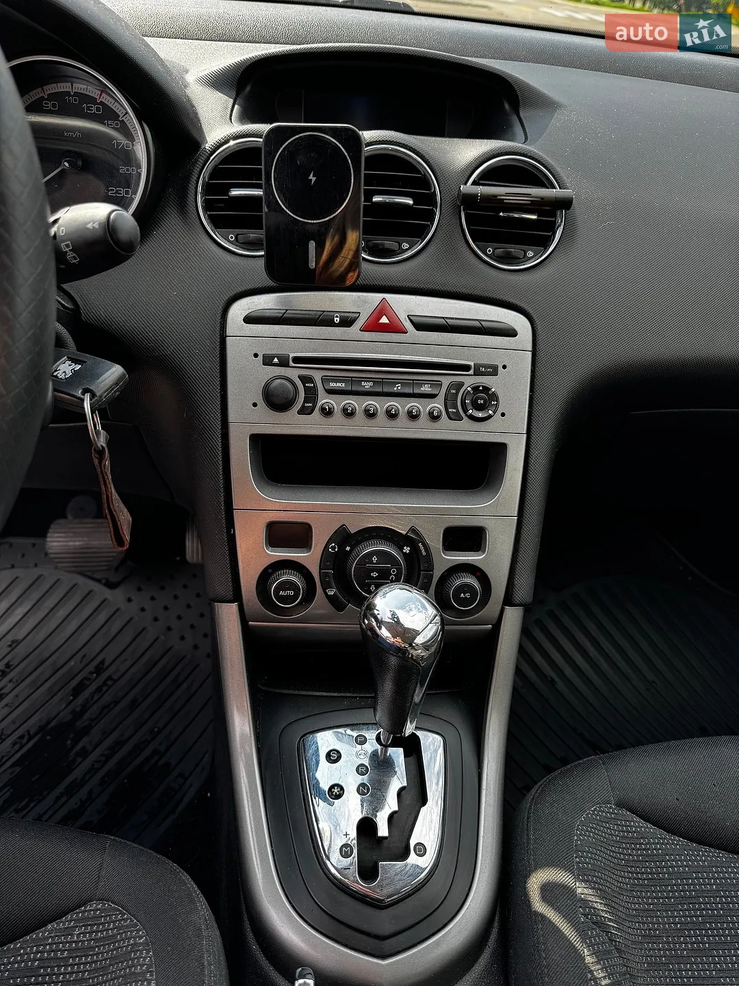 2010 Peugeot 308 - мініатюра 13