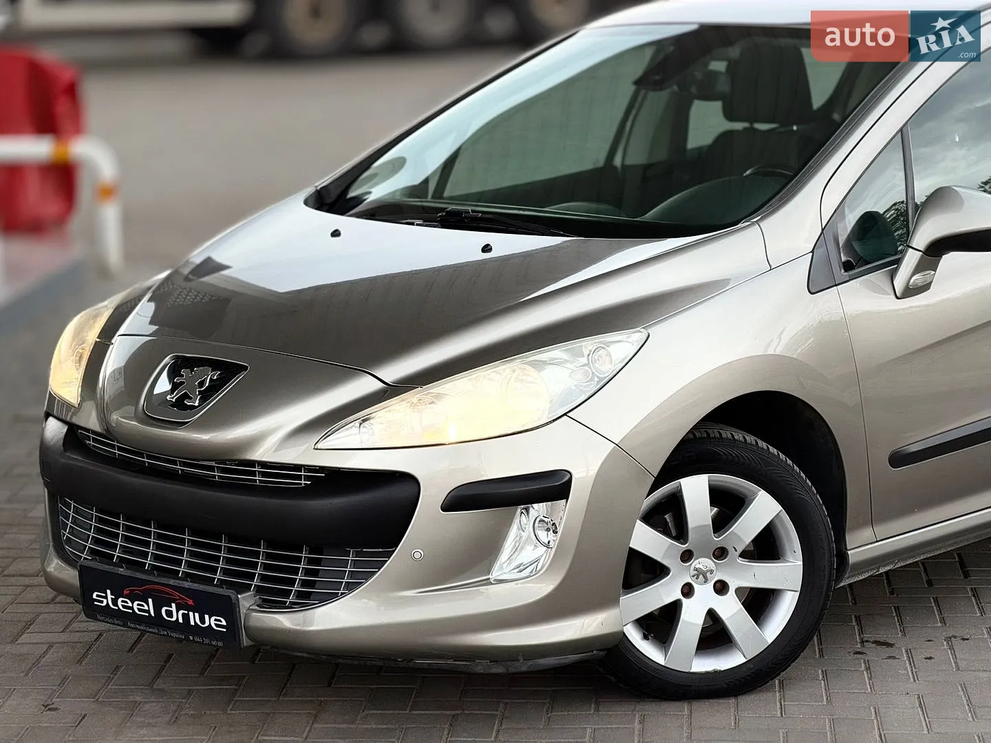 2011 Peugeot 308 - мініатюра 2