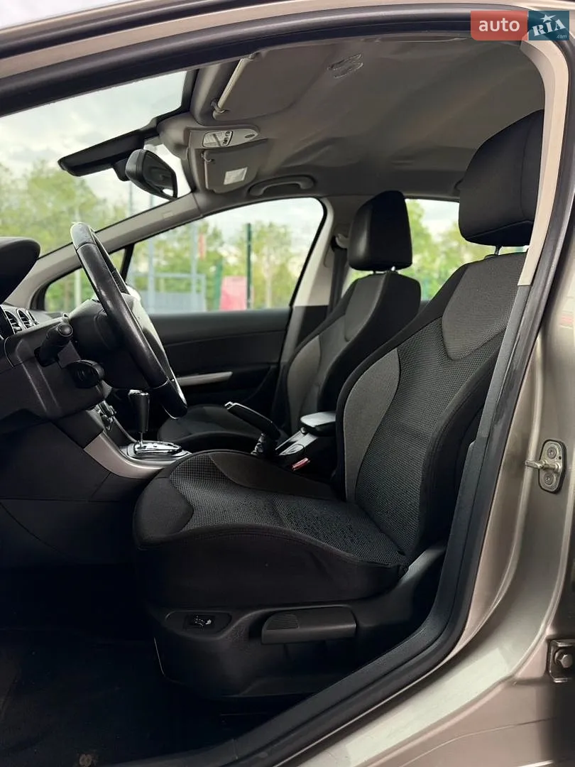 2011 Peugeot 308 - мініатюра 12