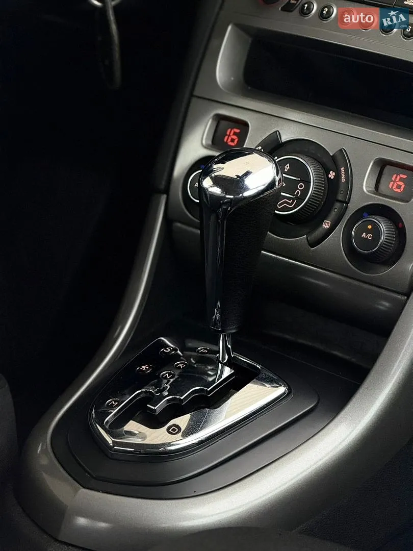 2011 Peugeot 308 - мініатюра 17