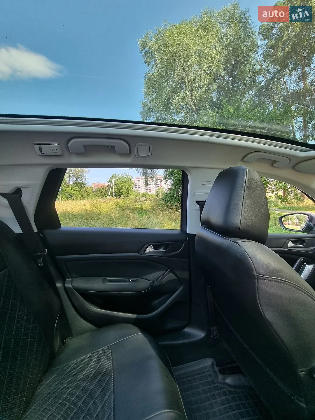 2015 Peugeot 308 - мініатюра 17
