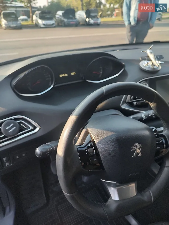 2014 Peugeot 308 - мініатюра 28