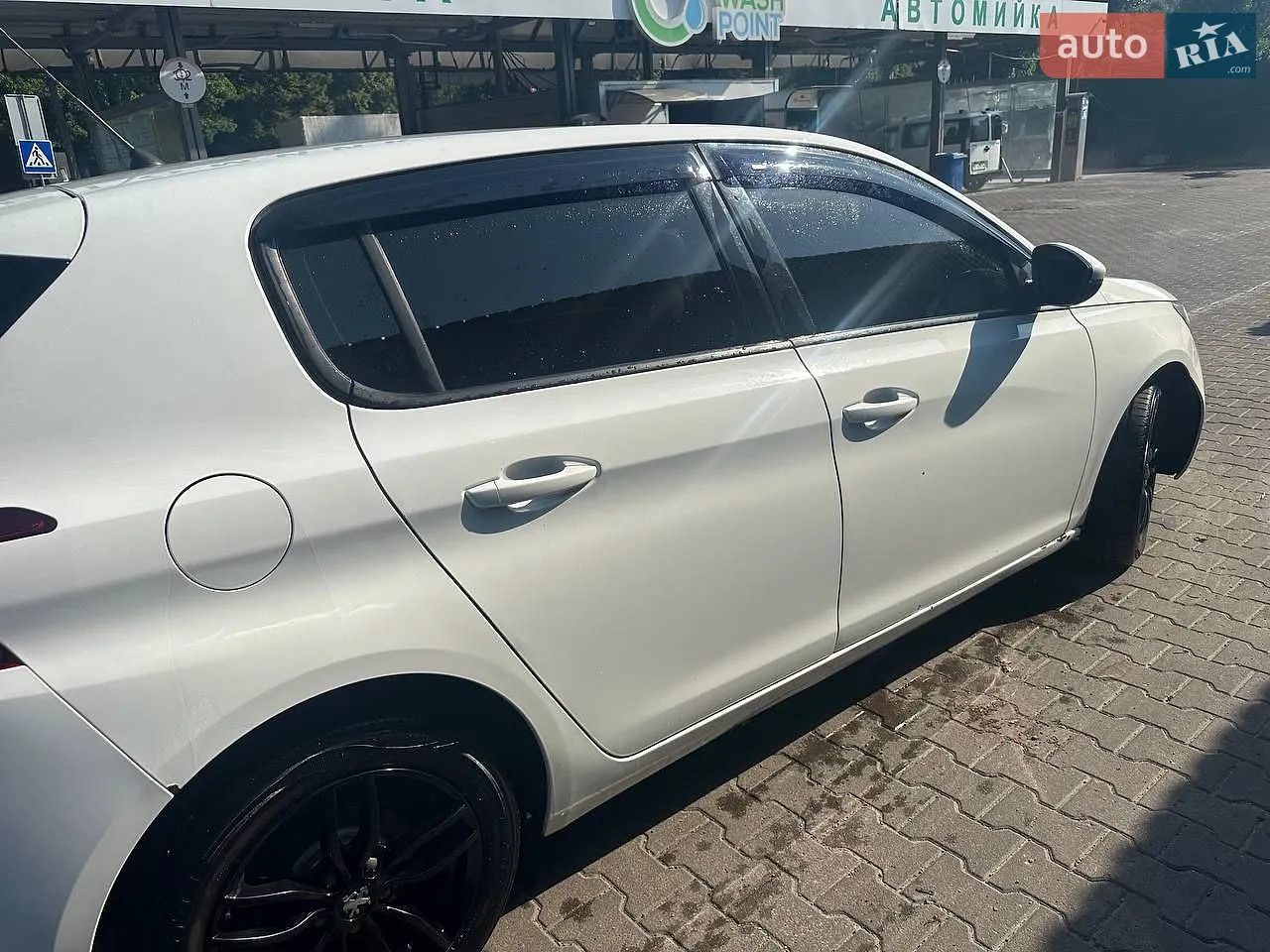 2017 Peugeot 308 - мініатюра 8