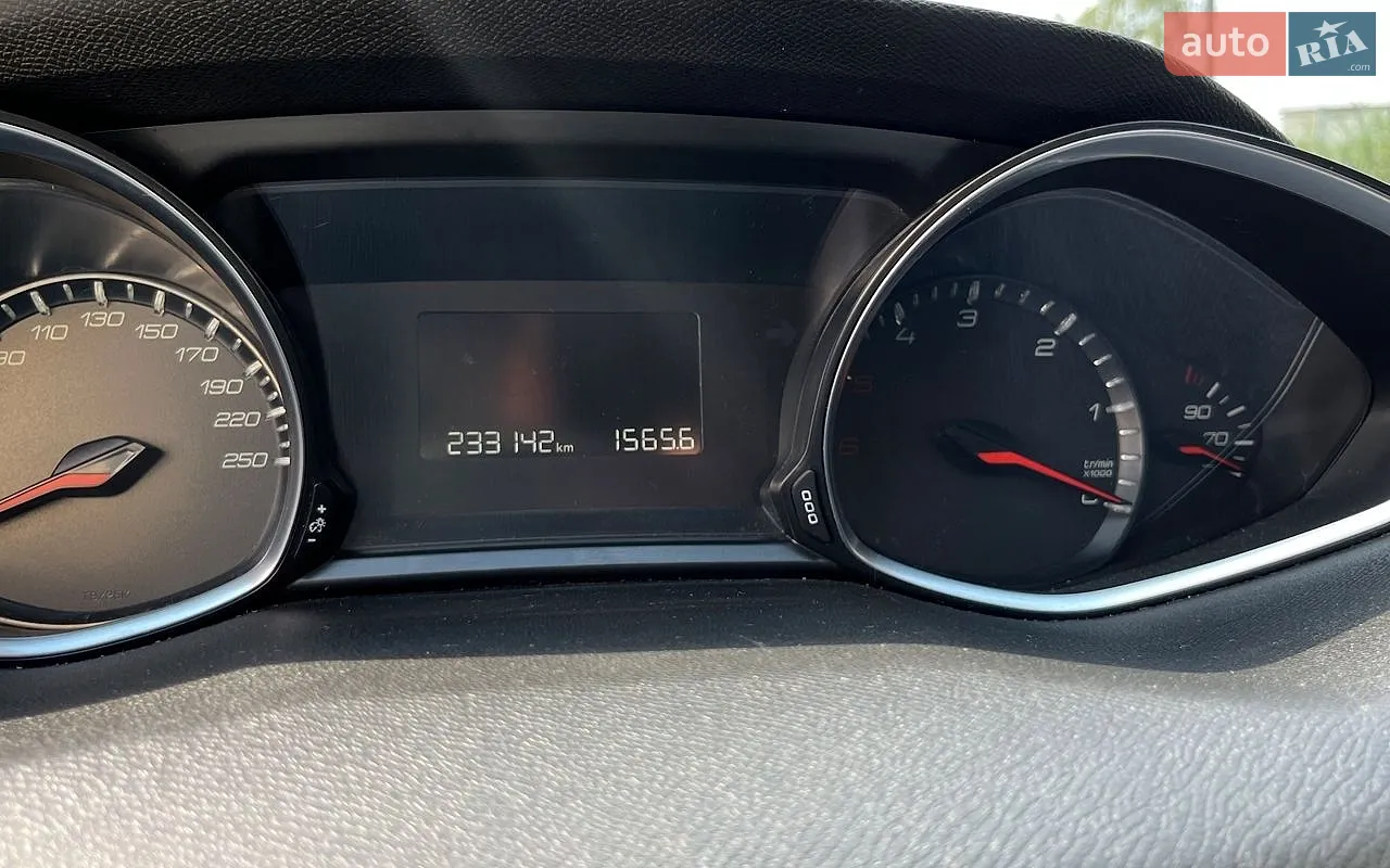 2015 Peugeot 308 - мініатюра 18
