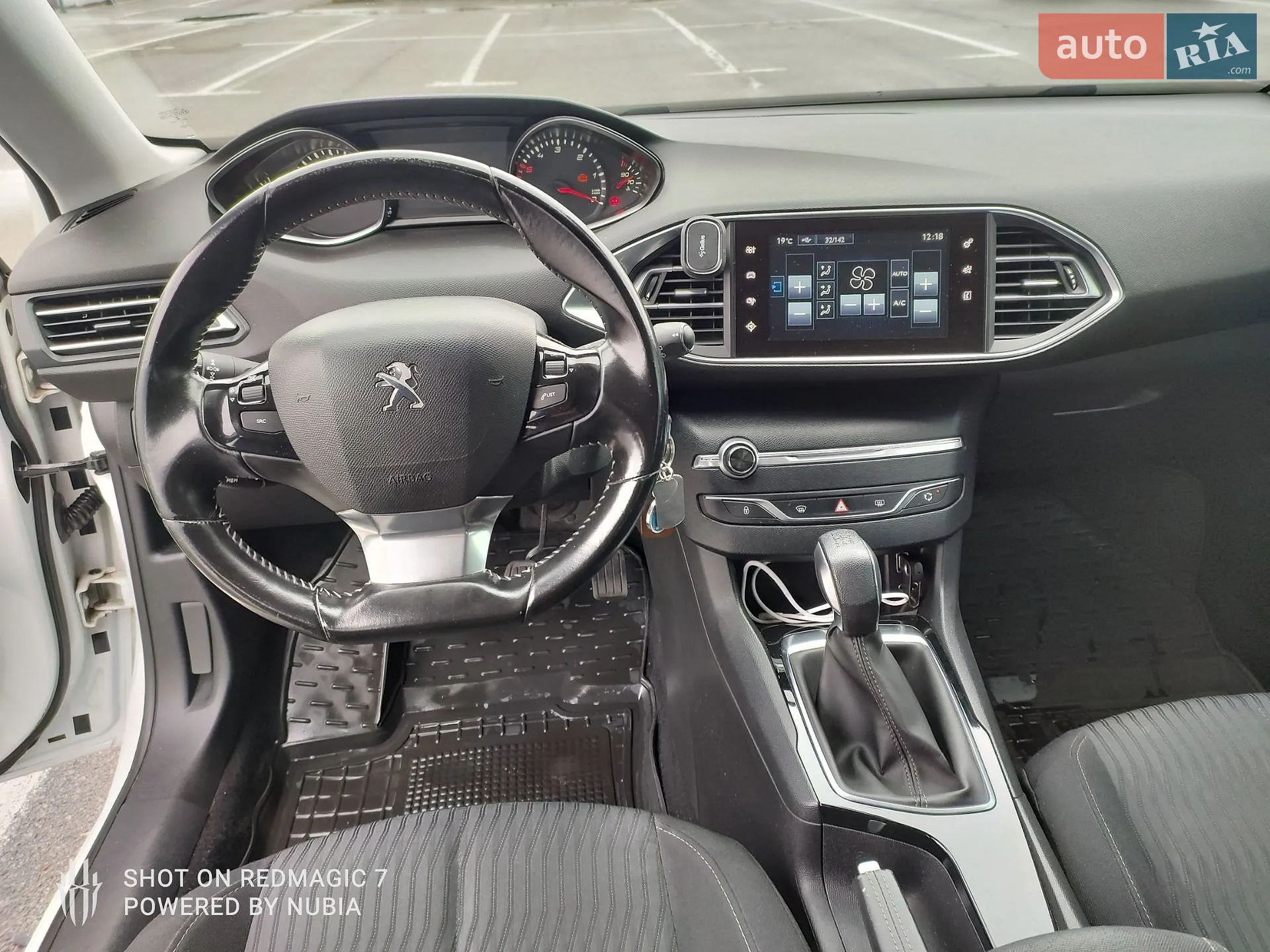 2015 Peugeot 308 - мініатюра 15