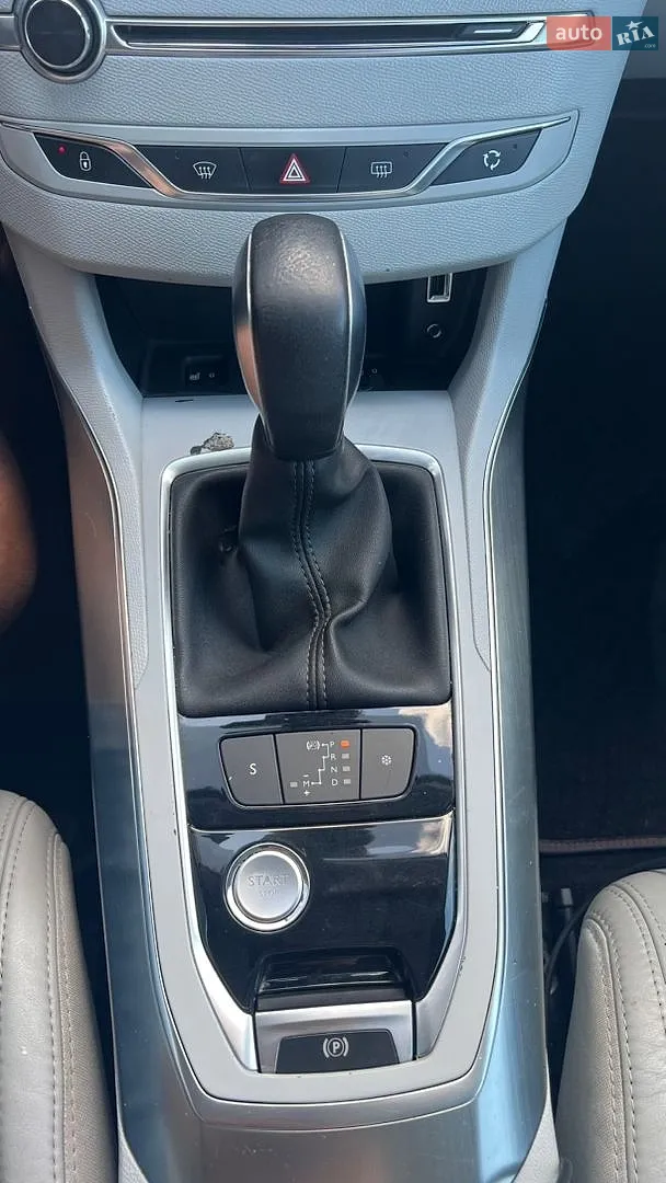 2014 Peugeot 308 - мініатюра 12