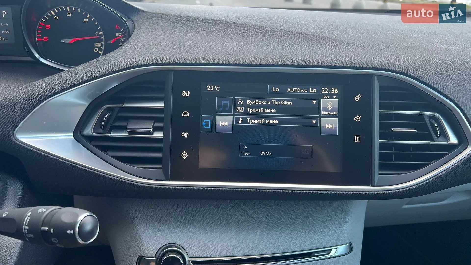 2014 Peugeot 308 - мініатюра 15