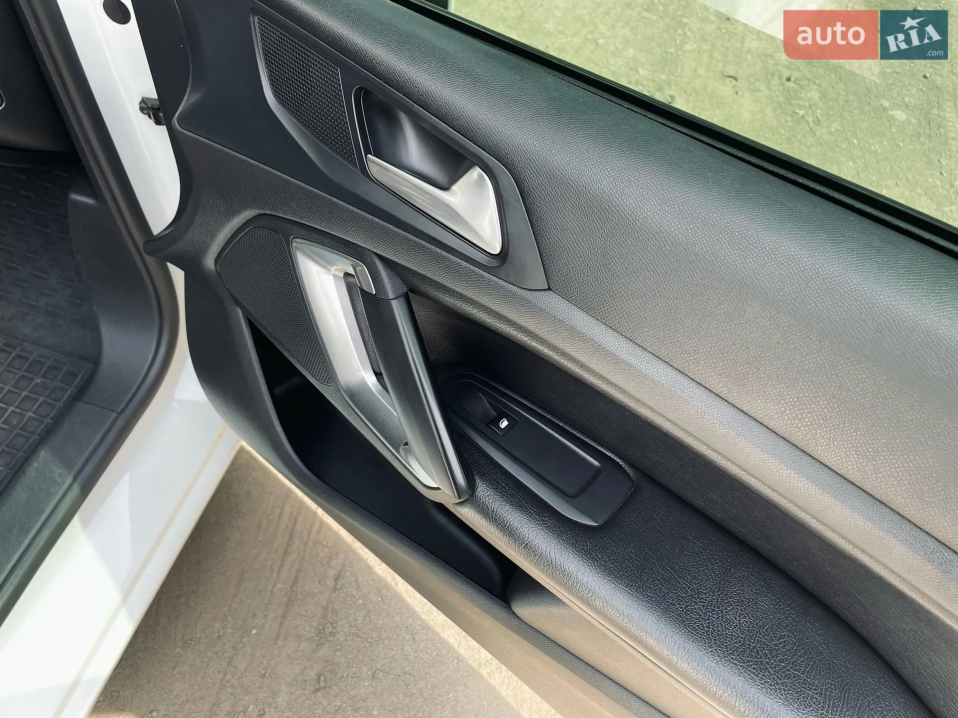 2015 Peugeot 308 - мініатюра 20