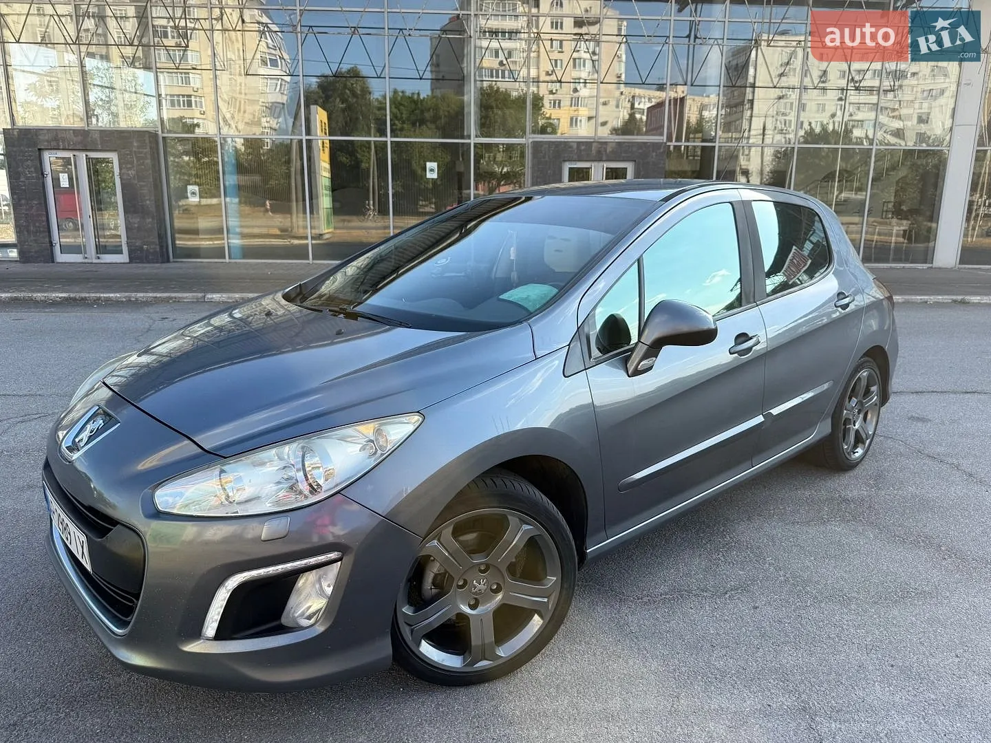 2011 Peugeot 308 - фото 1