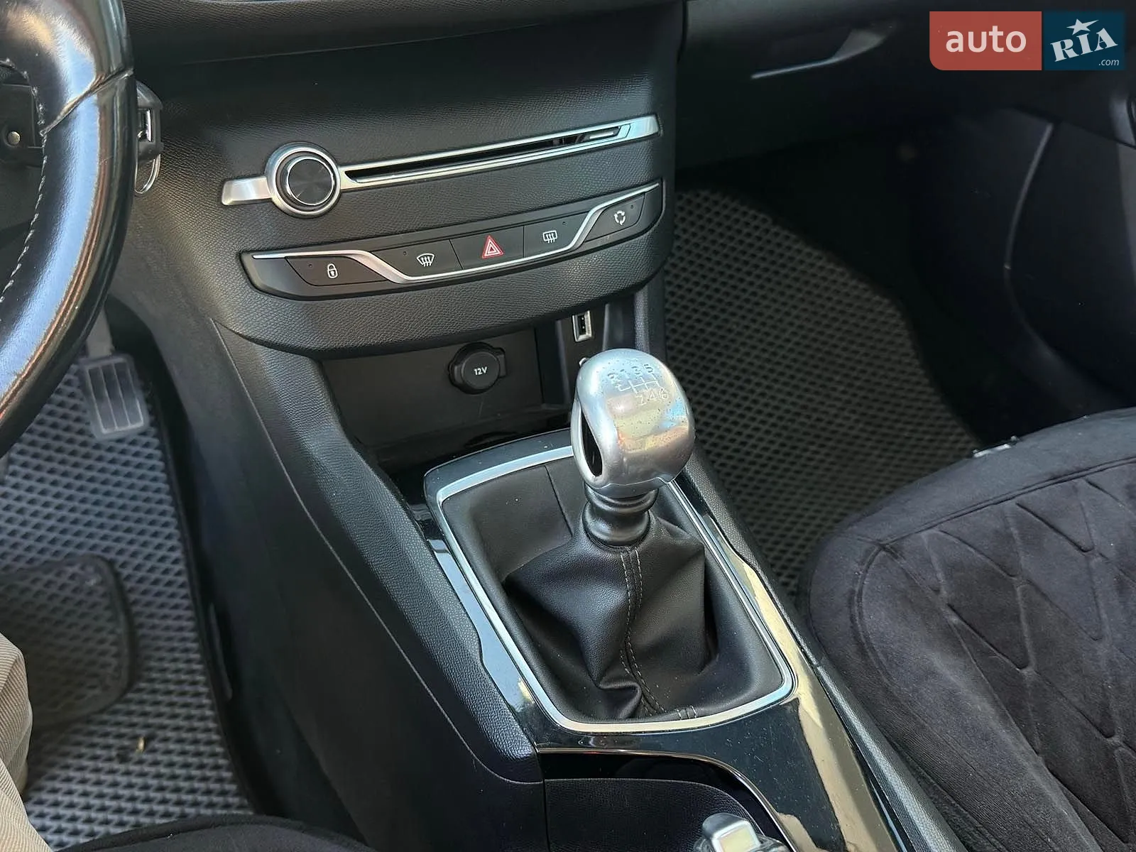 2015 Peugeot 308 - мініатюра 23