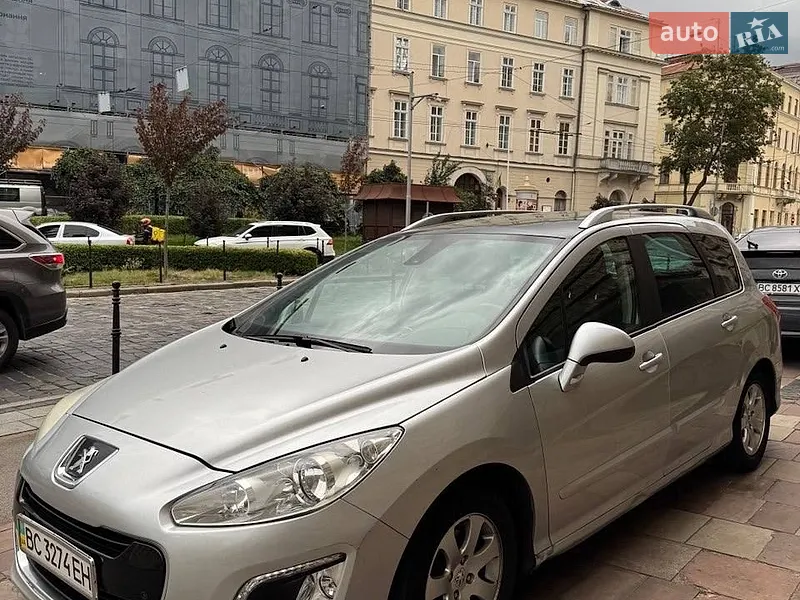 Peugeot 308 2012