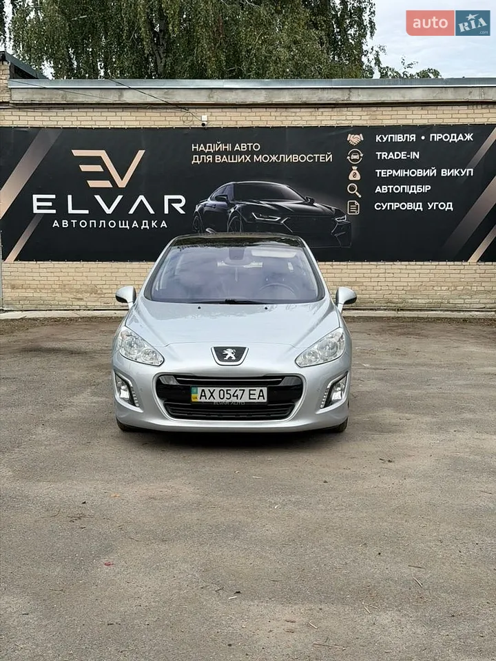 Peugeot 308 2012
