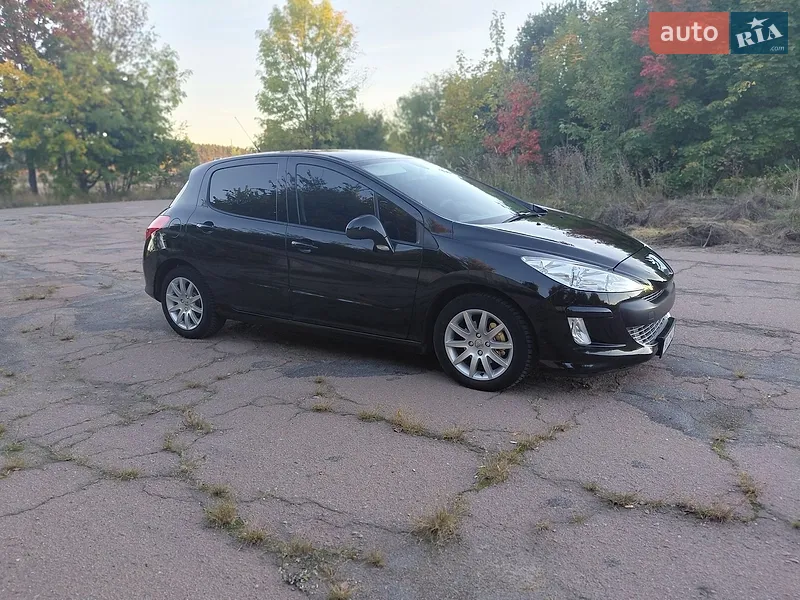 Peugeot 308 2011