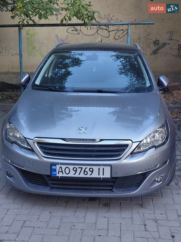 Peugeot 308 2016