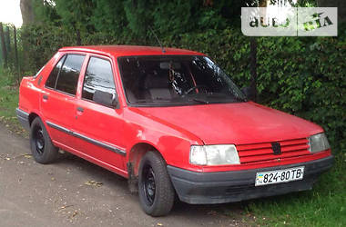 Седан Peugeot 309 1990 в Львові