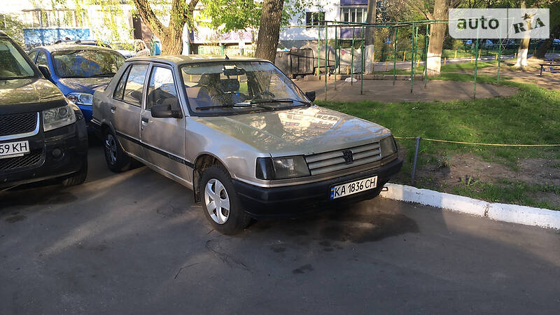 Хэтчбек Peugeot 309 1987 в Киеве