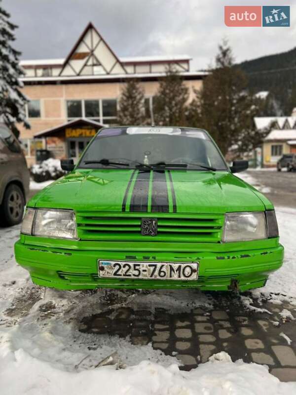 Хетчбек Peugeot 309 1989 в Верховині