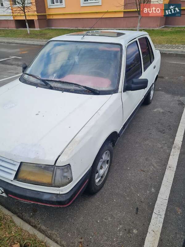 Peugeot 309 1988
