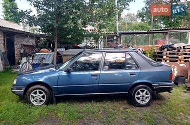 Хэтчбек Peugeot 309 1986 в 