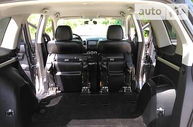 Позашляховик / Кросовер Peugeot 4007 2009 в 