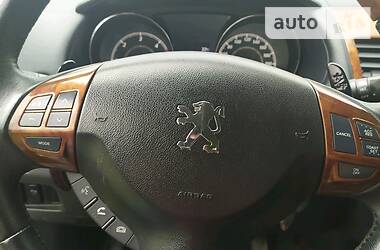 Внедорожник / Кроссовер Peugeot 4007 2010 в Черновцах