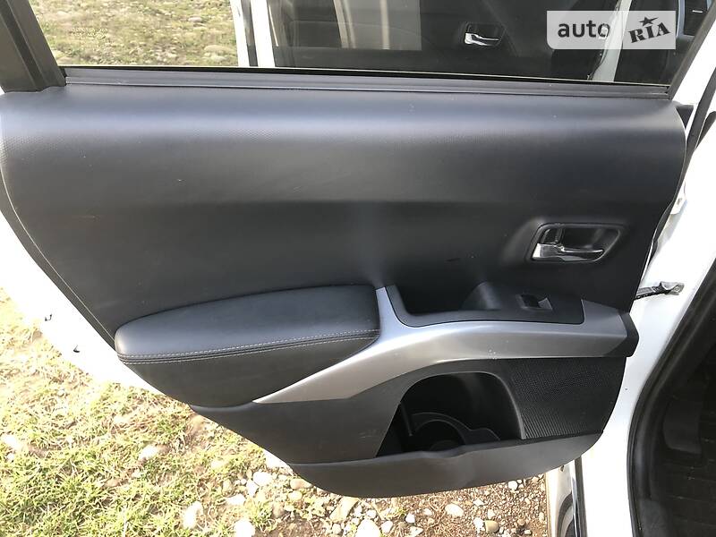 Внедорожник / Кроссовер Peugeot 4007 2008 в Ивано-Франковске
