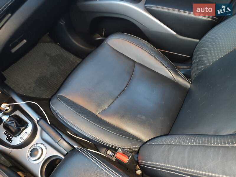 Позашляховик / Кросовер Peugeot 4007 2010 в Шептицькому