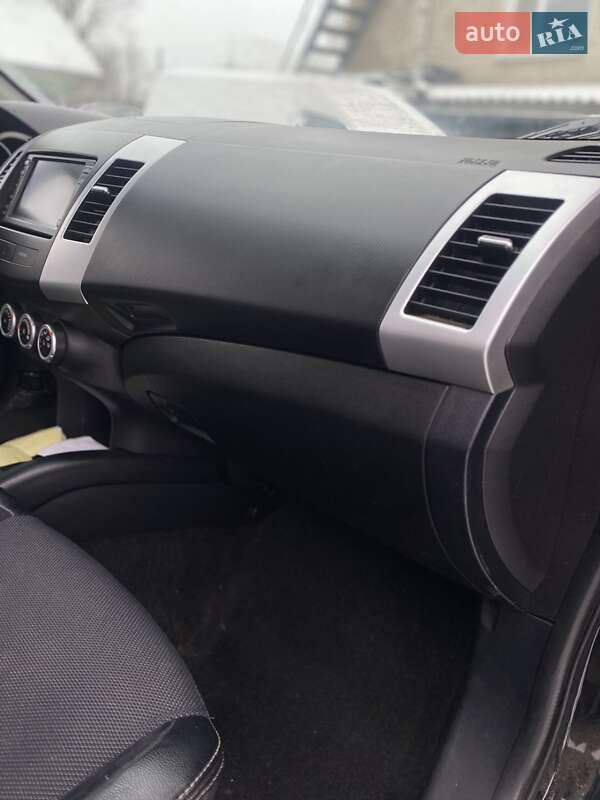 Позашляховик / Кросовер Peugeot 4007 2009 в Хмельницькому