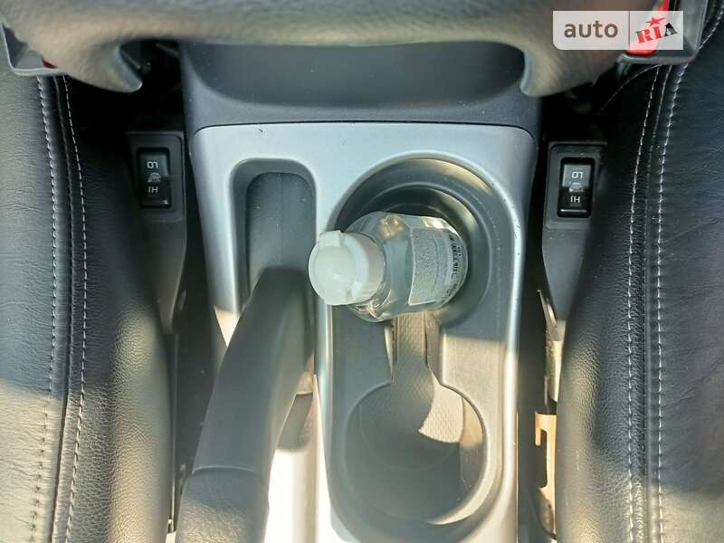 Позашляховик / Кросовер Peugeot 4007 2008 в Рівному