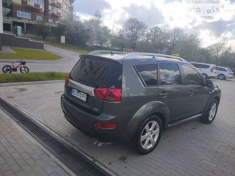 Позашляховик / Кросовер Peugeot 4007 2008 в Львові