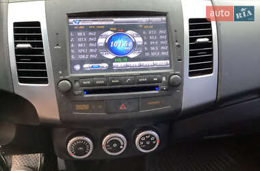 Внедорожник / Кроссовер Peugeot 4007 2008 в 