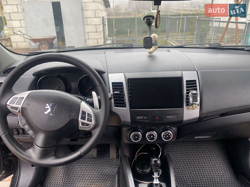 Позашляховик / Кросовер Peugeot 4007 2009 в Києві