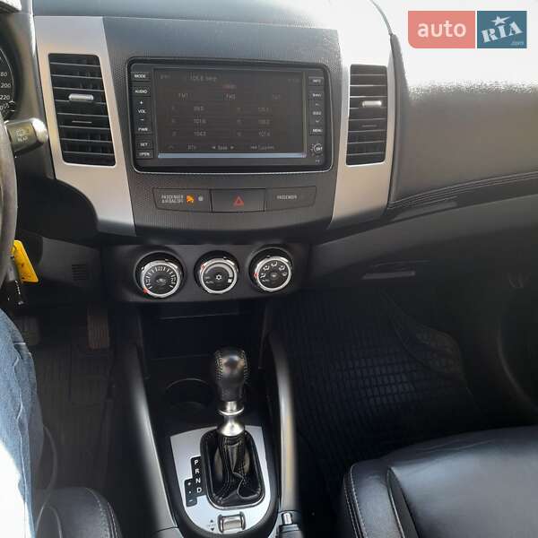 Позашляховик / Кросовер Peugeot 4007 2010 в Калуші