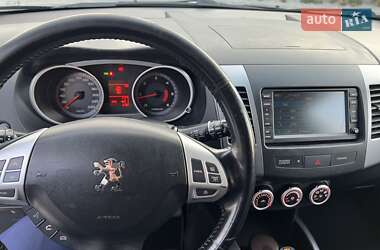 Внедорожник / Кроссовер Peugeot 4007 2009 в 