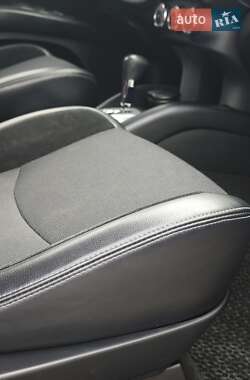 Внедорожник / Кроссовер Peugeot 4007 2011 в 