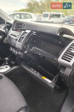 Внедорожник / Кроссовер Peugeot 4007 2011 в 