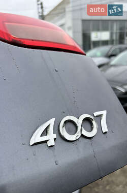 Позашляховик / Кросовер Peugeot 4007 2011 в 