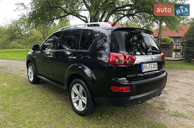 Позашляховик / Кросовер Peugeot 4007 2011 в 
