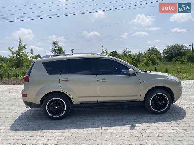 Позашляховик / Кросовер Peugeot 4007 2010 в Підгайцях