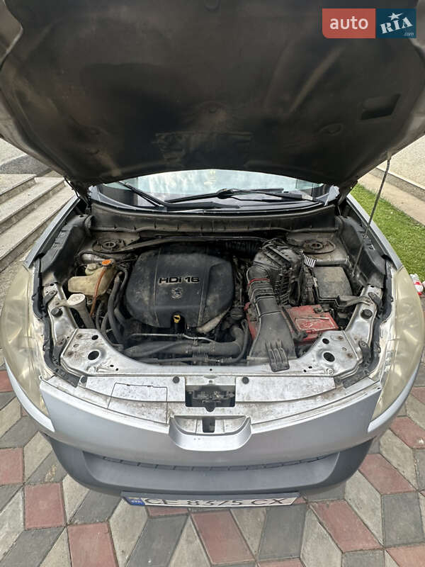 Позашляховик / Кросовер Peugeot 4007 2008 в Чернівцях