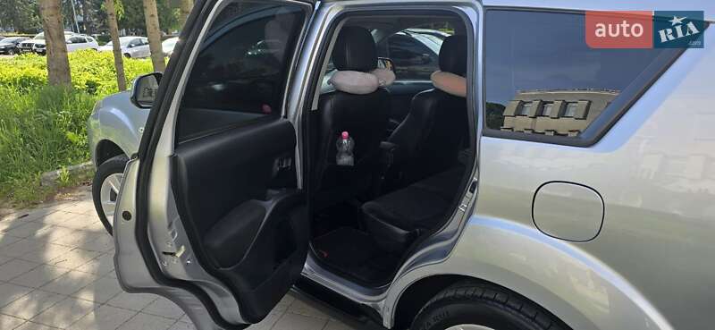 Позашляховик / Кросовер Peugeot 4007 2011 в Калуші