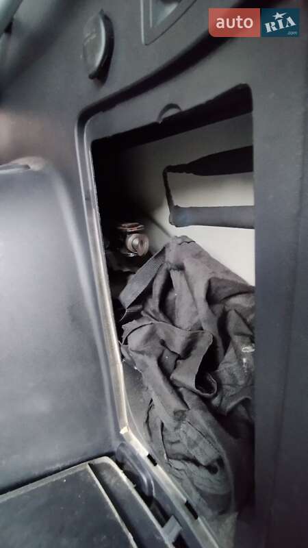 Позашляховик / Кросовер Peugeot 4007 2009 в Кременці