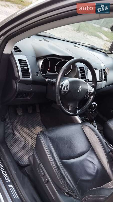 Позашляховик / Кросовер Peugeot 4007 2009 в Кременці