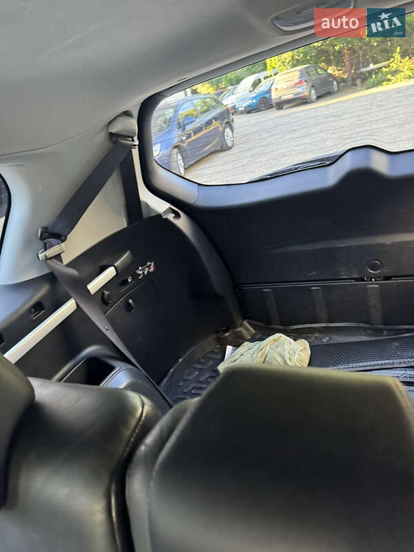 Внедорожник / Кроссовер Peugeot 4007 2010 в Львове фото 40 Внедорожник / Кроссовер Peugeot 4007 2010 в Львове