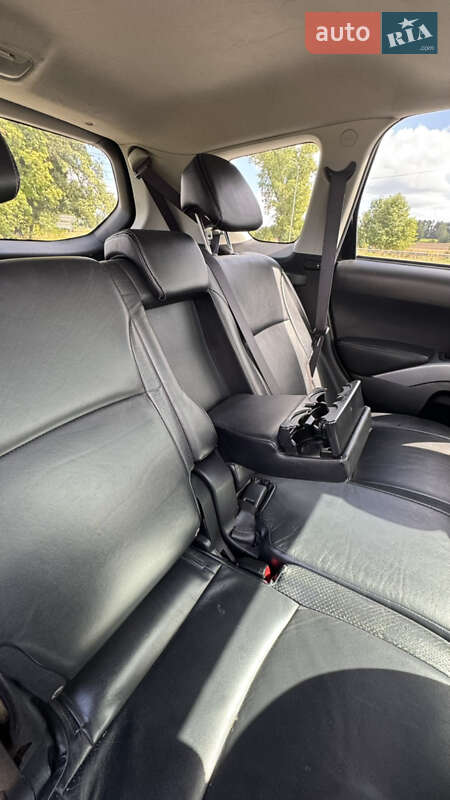 Позашляховик / Кросовер Peugeot 4007 2010 в Києві